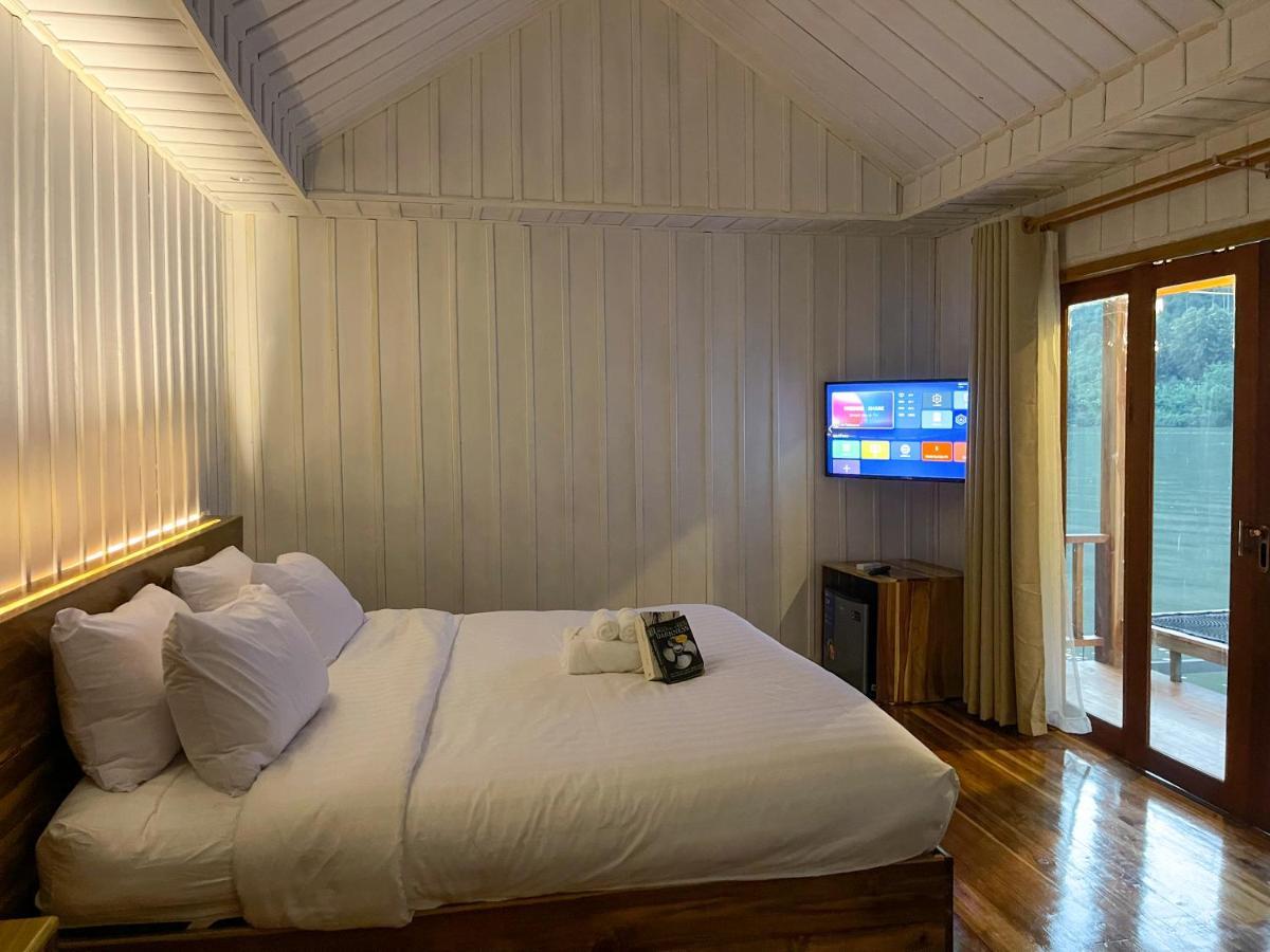 ホテル Nongkhiaw The Float House エクステリア 写真