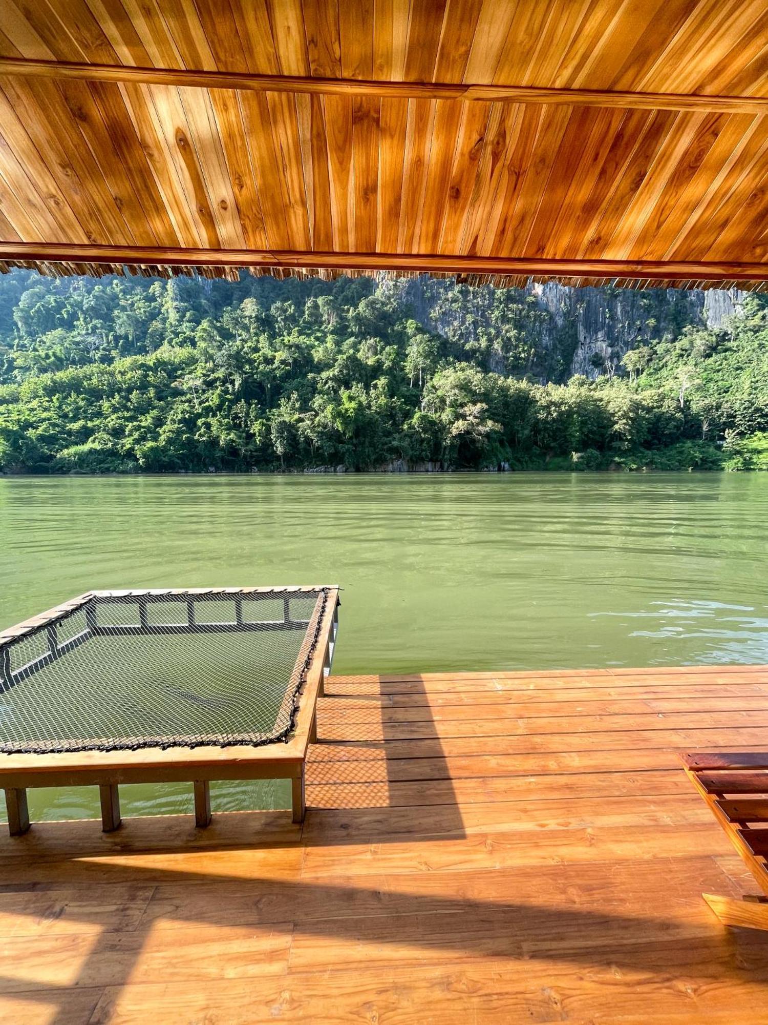 ホテル Nongkhiaw The Float House エクステリア 写真