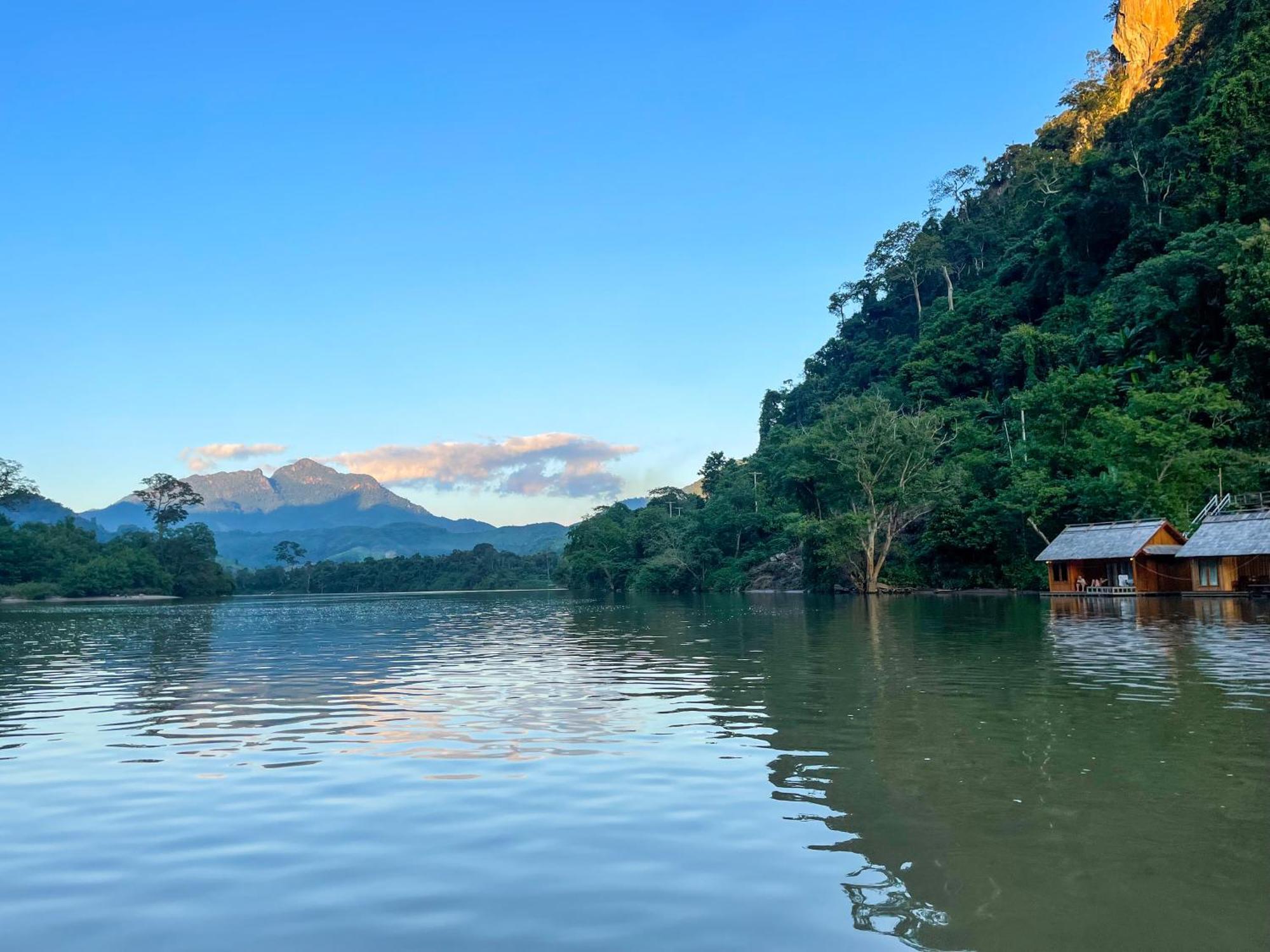 ホテル Nongkhiaw The Float House エクステリア 写真