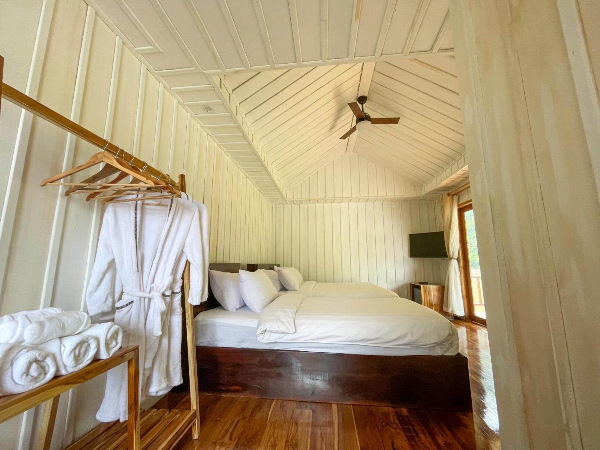ホテル Nongkhiaw The Float House エクステリア 写真